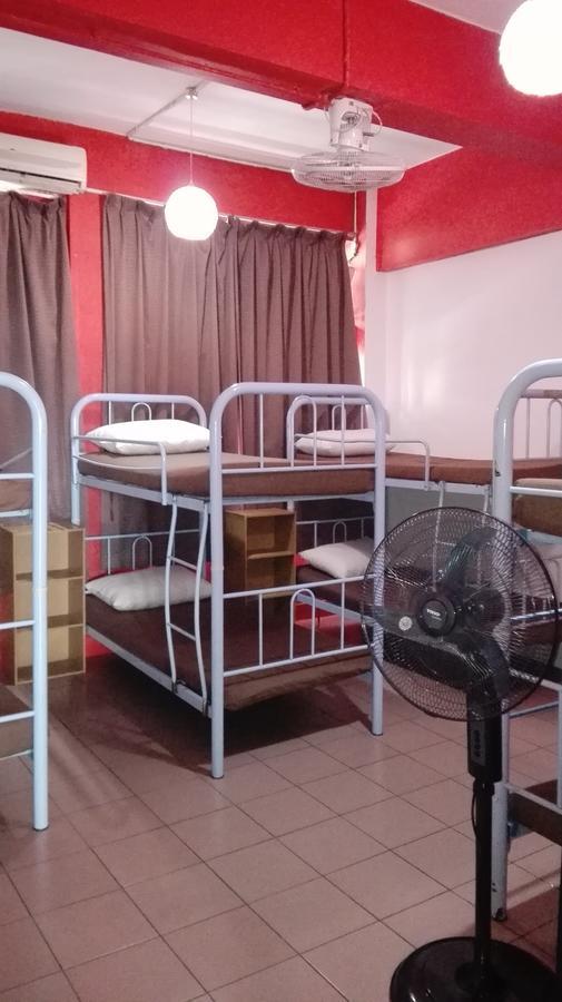 The Jesselton Cabin Sdn Bhd Kota Kinabalu Bagian luar foto