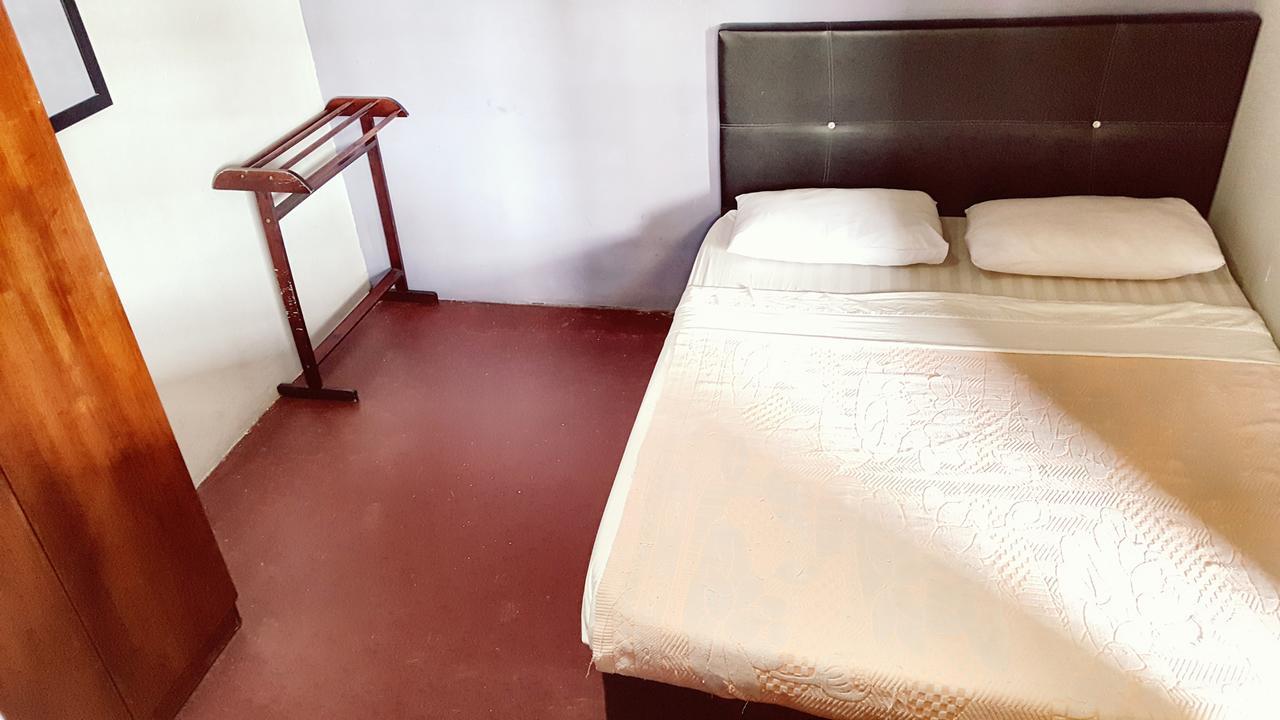 The Jesselton Cabin Sdn Bhd Kota Kinabalu Bagian luar foto