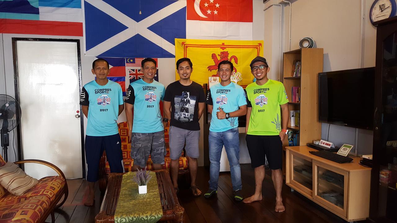 The Jesselton Cabin Sdn Bhd Kota Kinabalu Bagian luar foto